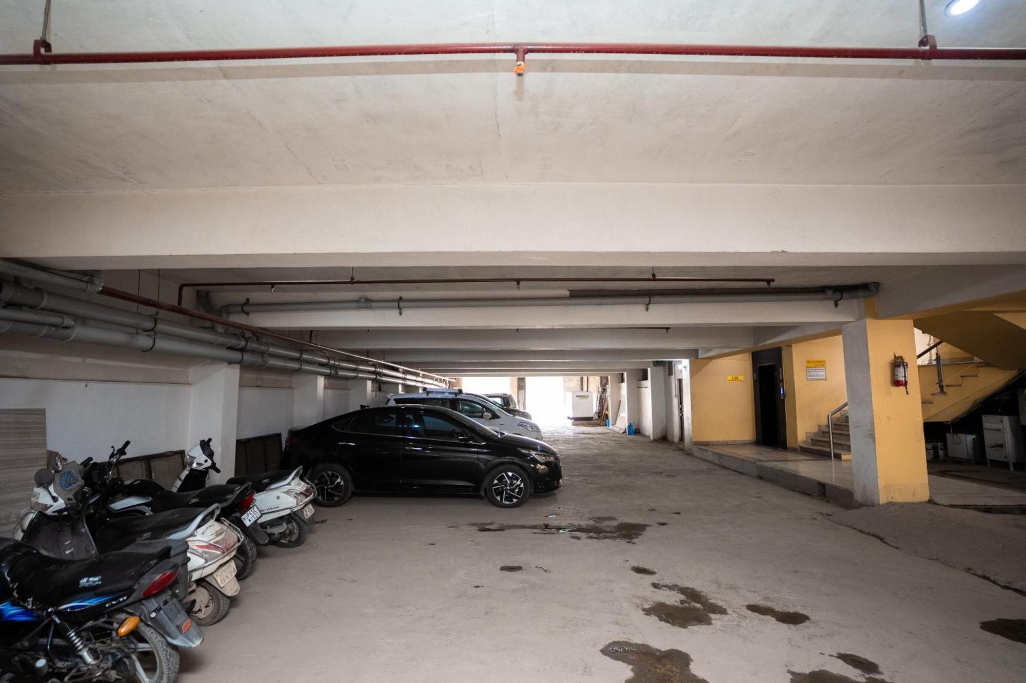 Hotel Radiance Courtyard, Varanasi
